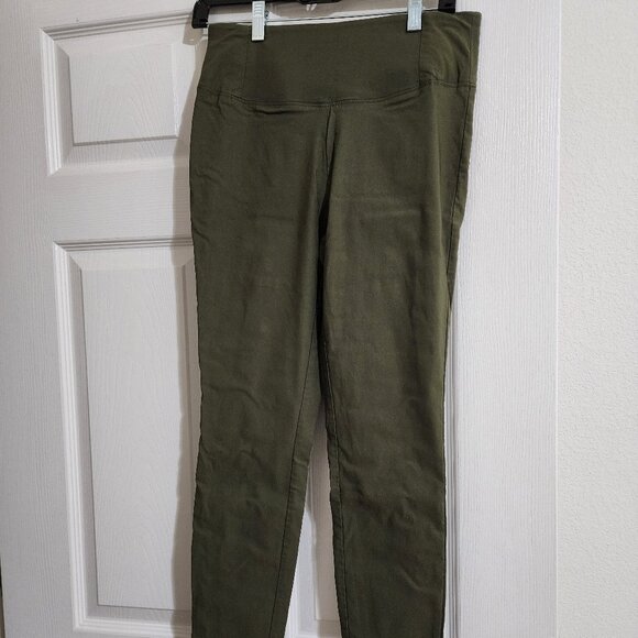 Worthington Skinny Pull On Slacks in Olive Green size 4 Like New - Picture 1 of 3